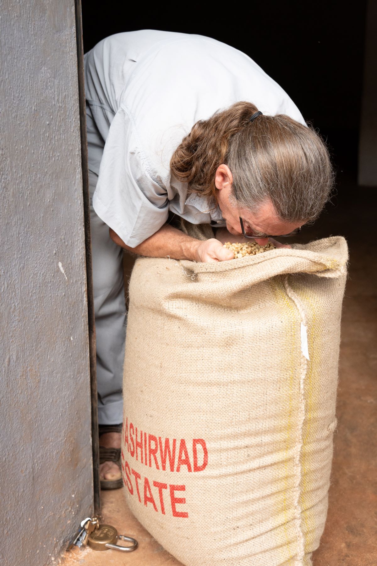 Peter riecht Rohkaffee